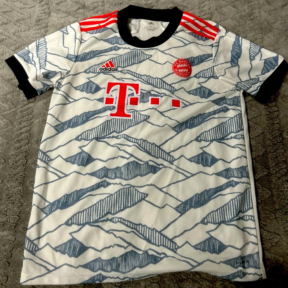 2021 Bayern Munich away kit authentic
